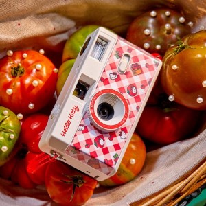 Hello Kitty Hello Kitty Tomatoes 35mm Camera Red | AU_HK60452